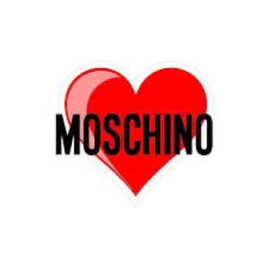 Love moschino sweater